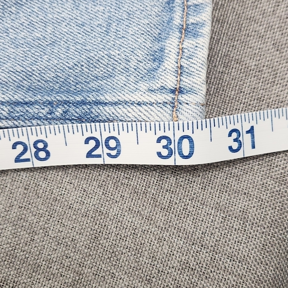 Hollister Ultra High-Rise Dad Light Wash Distressed Style Jeans 27R - Picture 6 of 11